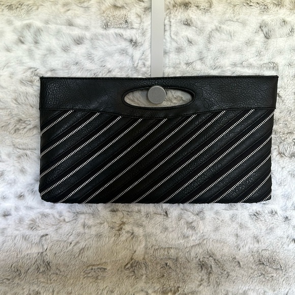 Handbags - Black Zipper Clutch